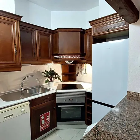 Centrico En 1ª Linea De Playa Con Piscina Y Garaje