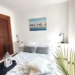 Apartamento Céntrico En 1ª Línea De Playa Con Piscinas Y Jardines *