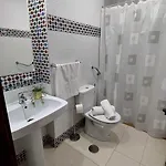 Céntrico En 1ª Línea De Playa Con Piscinas Y Jardines Apartamento Torrevieja