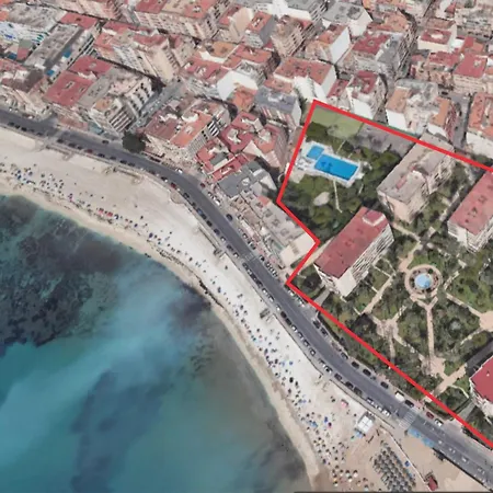 Centrico En 1ª Linea De Playa Con Piscinas Y Jardines