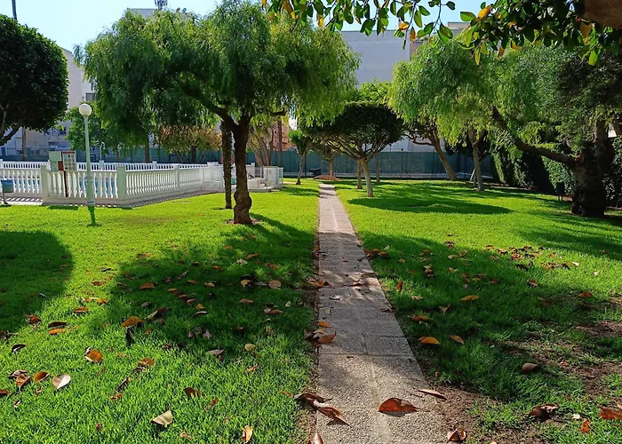 Centrico En 1ª Linea De Playa Con Piscinas Y Jardines